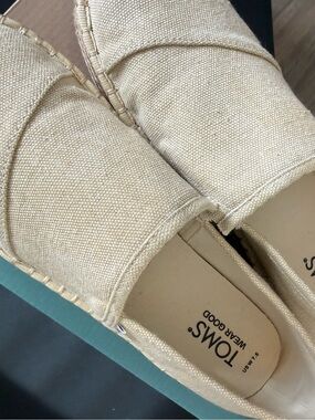 TOMS Natural Canvas Slip-On Espadrilles
